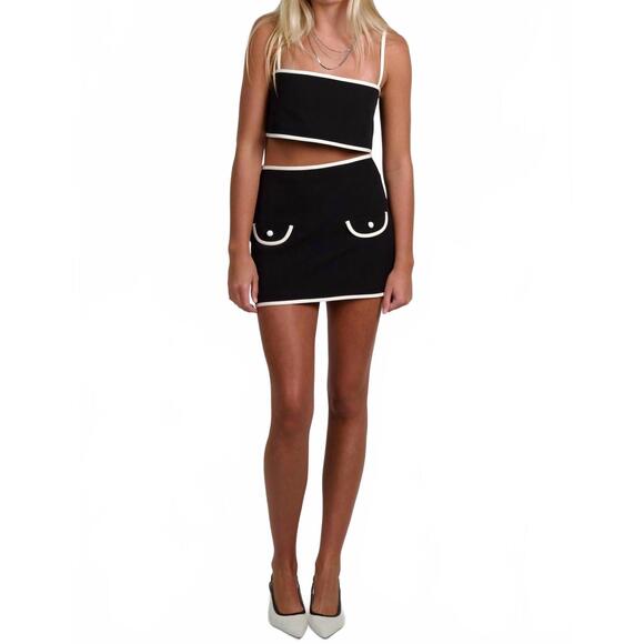 NEW ALEXIS simi top in black - Picture 5 of 6